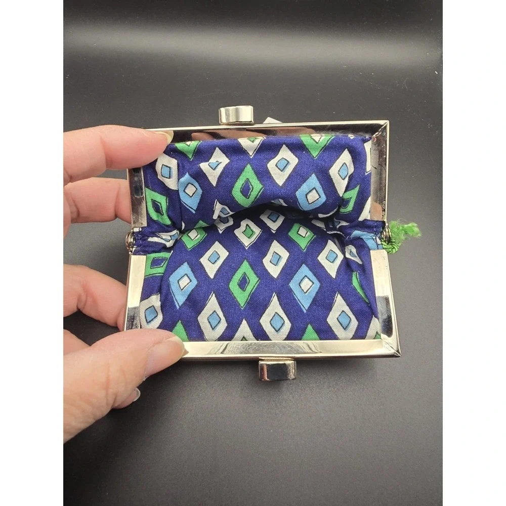 VERA BRADLEY MEDITERRANEAN BLUE KISSLOCK COIN PURSE - LIMITED EDITION - Picture 5 of 9